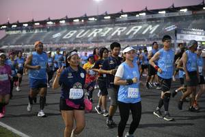 BIB: 5215, 10553, 12293, 13025, 17255, 
                            <button type="button" onclick="openModal(10861488)" class="btn btn-primary btn-sm float-right btn-popup" data-toggle="modal" data-target=".modal-high-quality">
                        <i class="fas fa-shopping-cart"></i> Add to Cart
                    </button>
                                            <button type="button" onclick="isThisMe(10861488, true)" class="btn btn-success btn-sm float-right btn-popup btn-isme hidden" data-toggle="tooltip" data-placement="bottom" title="นี่คือรูปของคุณใช่ไหม คลิกที่นี่เพื่อเอาเข้าอัลบั้ม">
                        <i class="fas fa-plus"></i> Add to album
                    </button>
                    <button type="button" onclick="isThisMe(10861488, false)" class="btn btn-warning btn-sm float-right btn-popup btn-isnotme hidden">
                        <i class="fas fa-ban"></i> Remove from album
                    </button>
